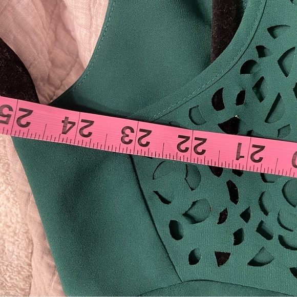 Anthropologie HD in Paris Cutout 3/4 Sleeve Blouse Green Women’s Size 0 - Picture 9 of 10